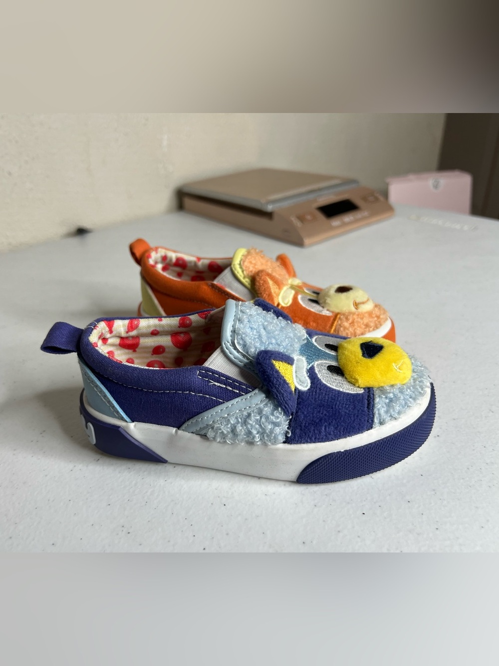 Bluey Toddler Kids Fleece Bingo Ground Up Slip-On Sneaker Shoes Size 8 Mix Match
